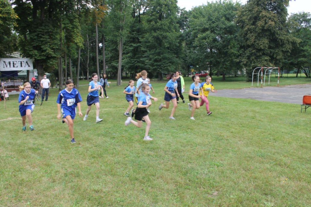 Sportowa rywalizacja w SOSW w Baryczy [zdjęcia]