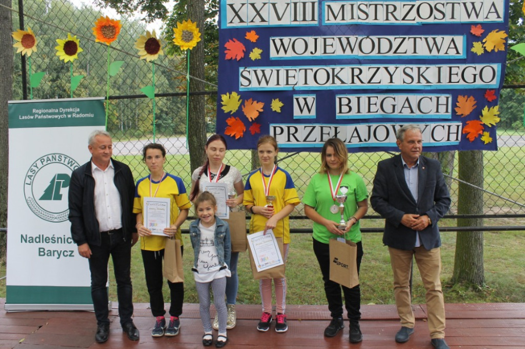 Sportowa rywalizacja w SOSW w Baryczy [zdjęcia]