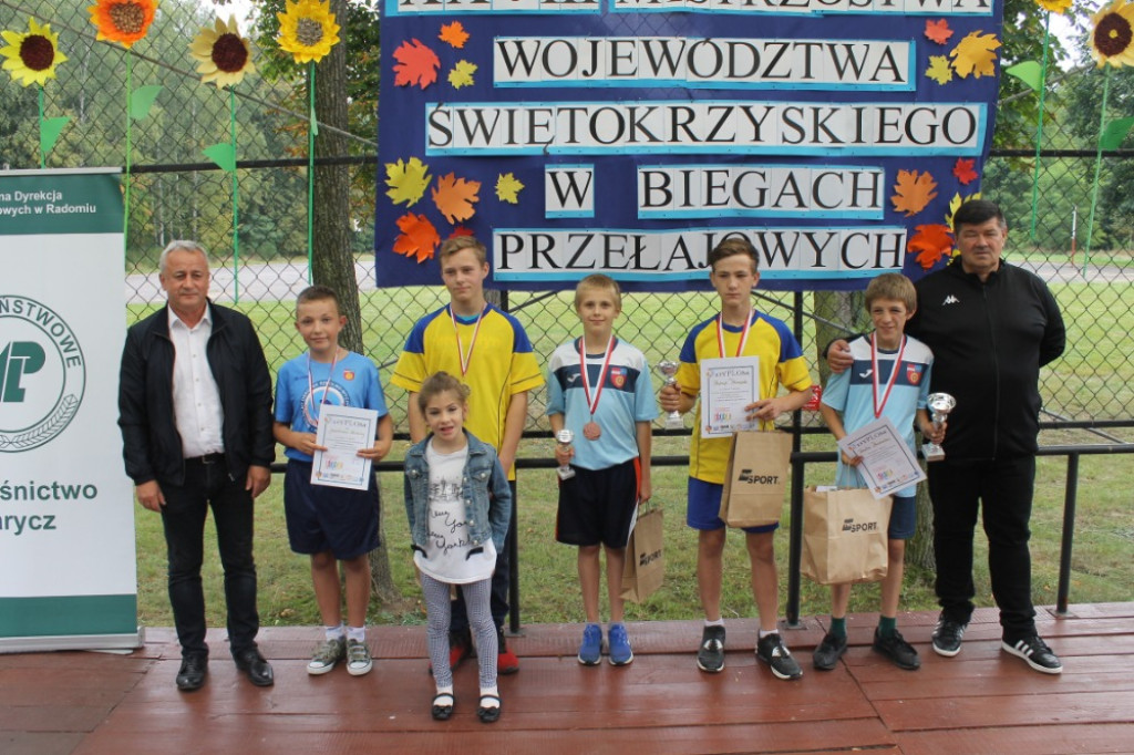 Sportowa rywalizacja w SOSW w Baryczy [zdjęcia]
