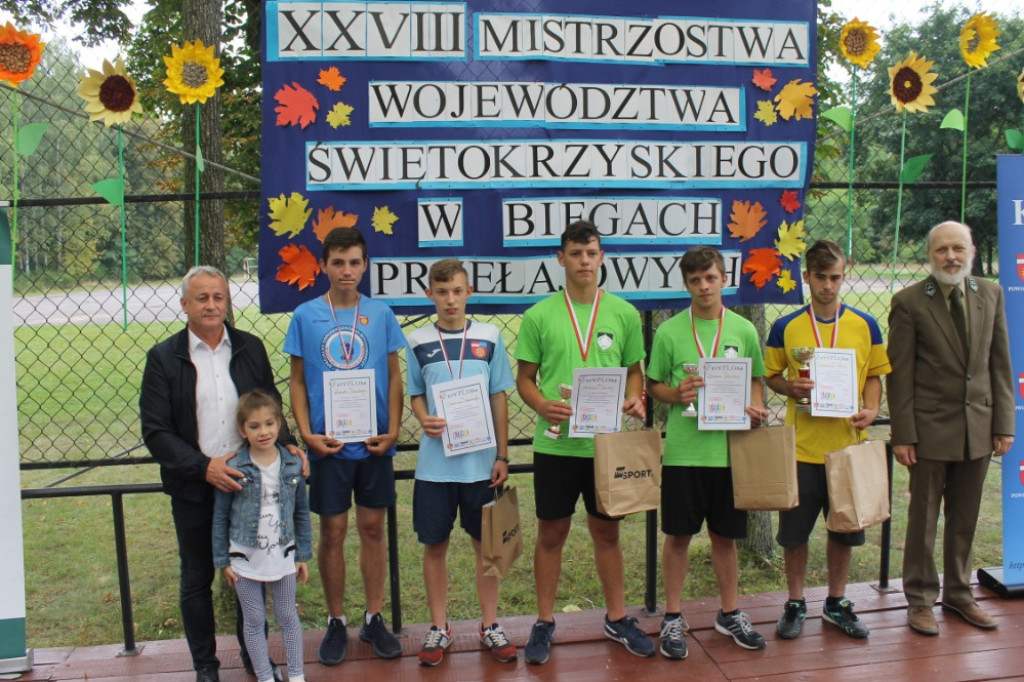 Sportowa rywalizacja w SOSW w Baryczy [zdjęcia]
