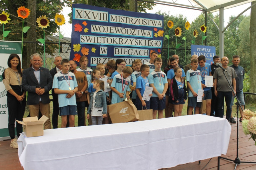 Sportowa rywalizacja w SOSW w Baryczy [zdjęcia]