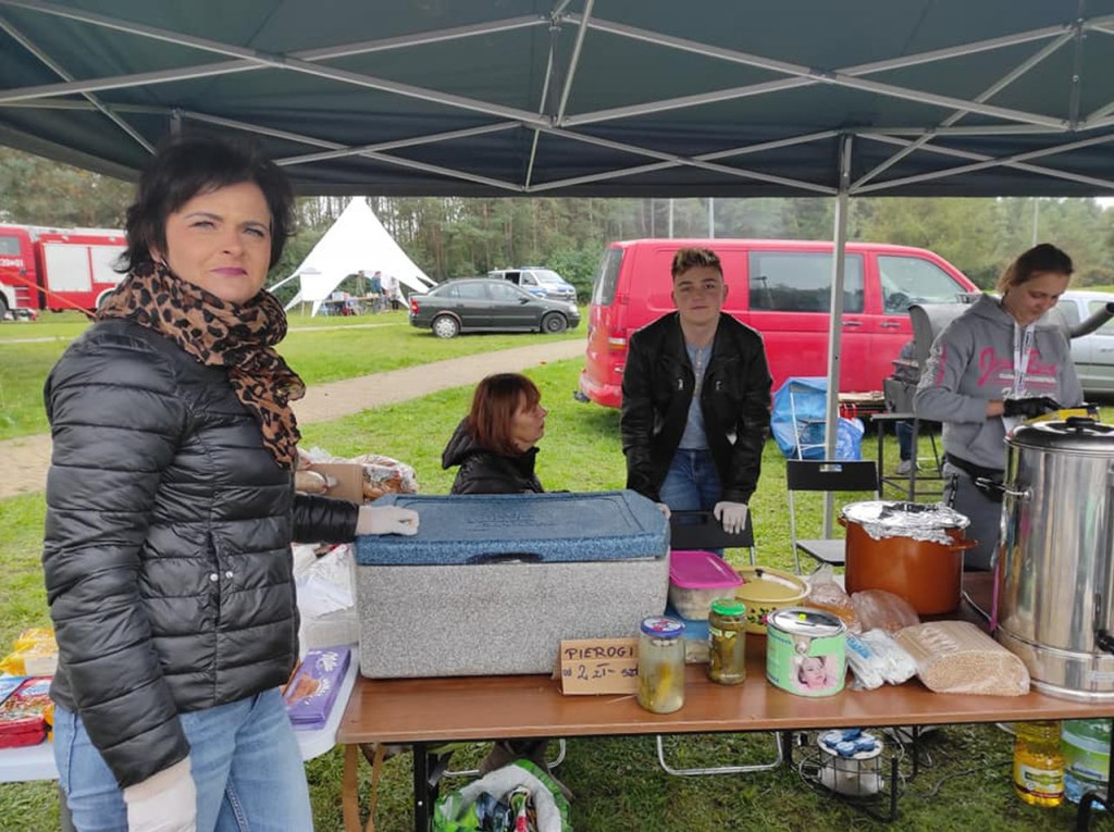 Zorganizowali piknik w Stąporkowie dla 5-letniej Oliwki [wideo, zdjęcia]