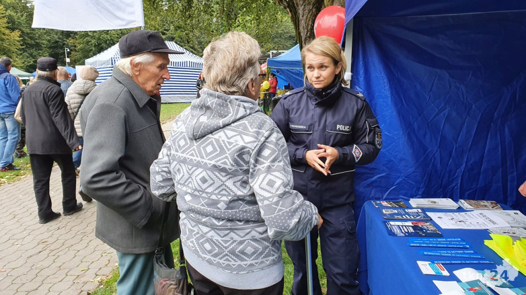 Święto seniorów w koneckim parku. Odbyły się `Senioralia` [wideo, zdjęcia]
