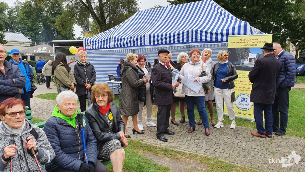Święto seniorów w koneckim parku. Odbyły się `Senioralia` [wideo, zdjęcia]