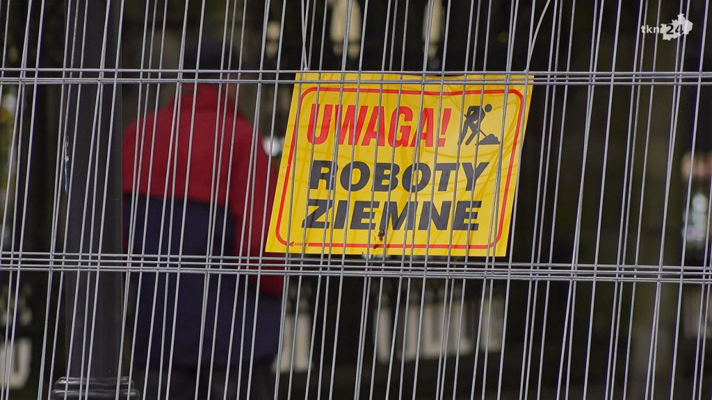 Zaglądamy do centrum Końskich. Jak przebiegają prace? [wideo, zdjęcia]