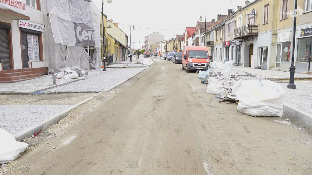 Zaglądamy do centrum Końskich. Jak przebiegają prace? [wideo, zdjęcia]