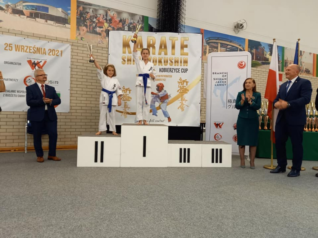10 medali Koneckiego Klubu Karate w Kobierzycach! [zdjęcia]