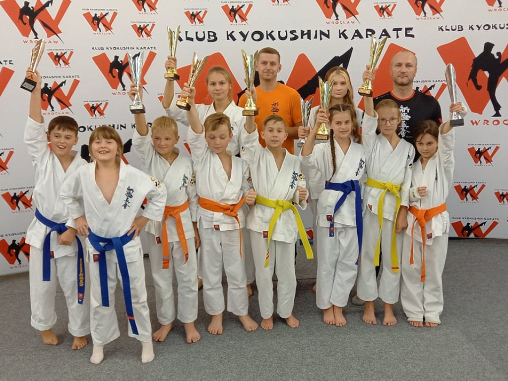 10 medali Koneckiego Klubu Karate w Kobierzycach! [zdjęcia]
