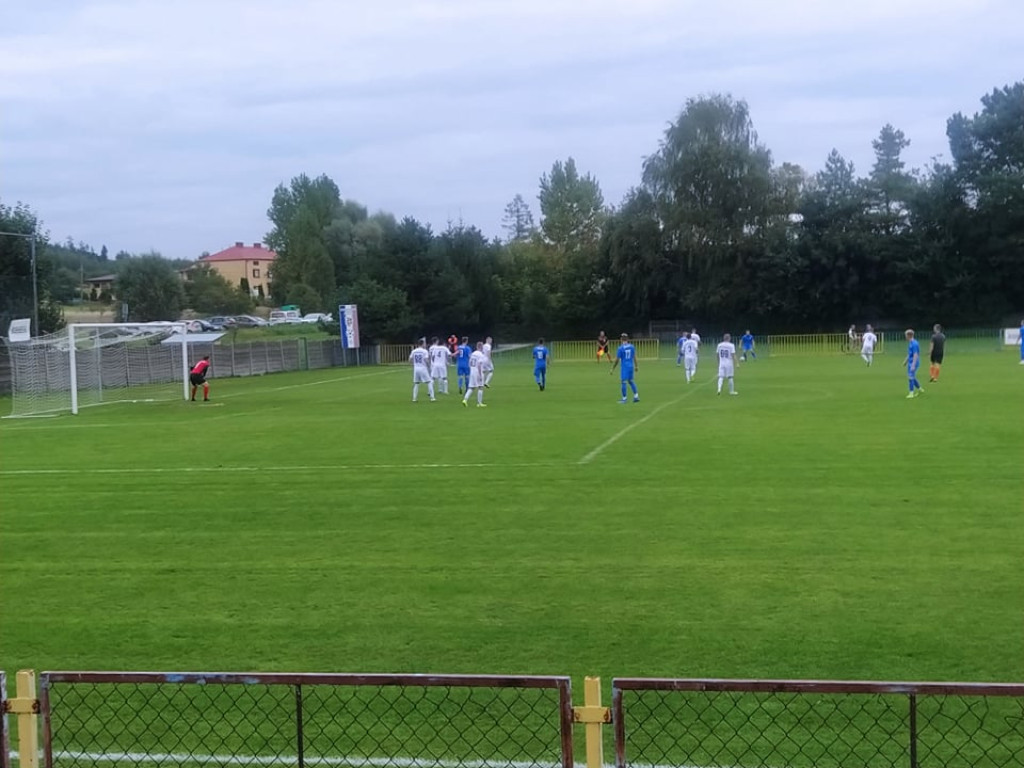 Neptun remisuje z Wierną Małogoszcz [zdjęcia]