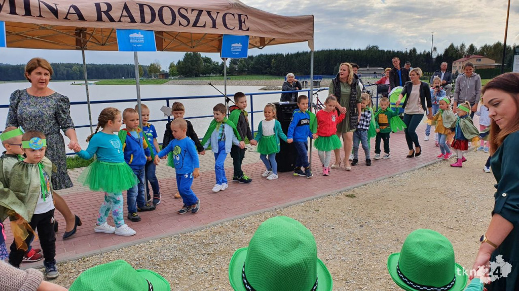 Nowe drzewa nad Antoniowem. Tak gmina dba o Czyste Powietrze [wideo, zdjęcia]
