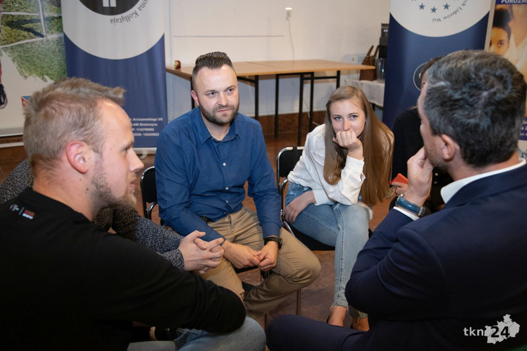 Młodzi otwarci na Europę.  Pierwsza edycja Europejskiej Akademii Młodych Liderów Wsi już za nami! [wideo, zdjęcia]
