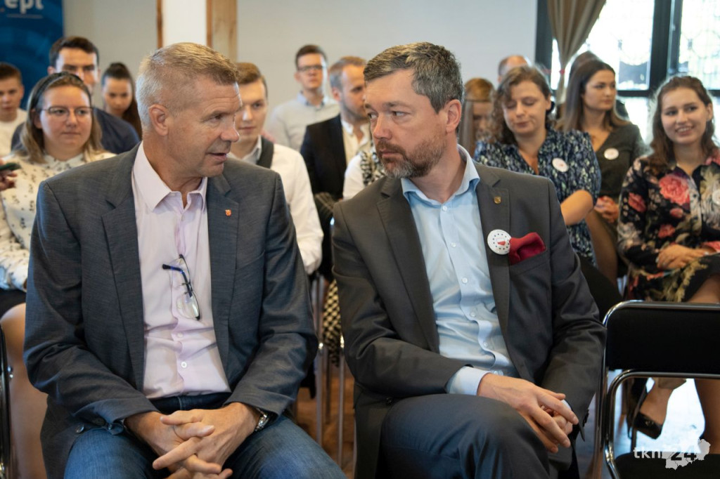 Młodzi otwarci na Europę.  Pierwsza edycja Europejskiej Akademii Młodych Liderów Wsi już za nami! [wideo, zdjęcia]