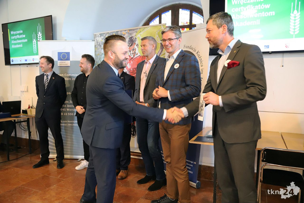Młodzi otwarci na Europę.  Pierwsza edycja Europejskiej Akademii Młodych Liderów Wsi już za nami! [wideo, zdjęcia]