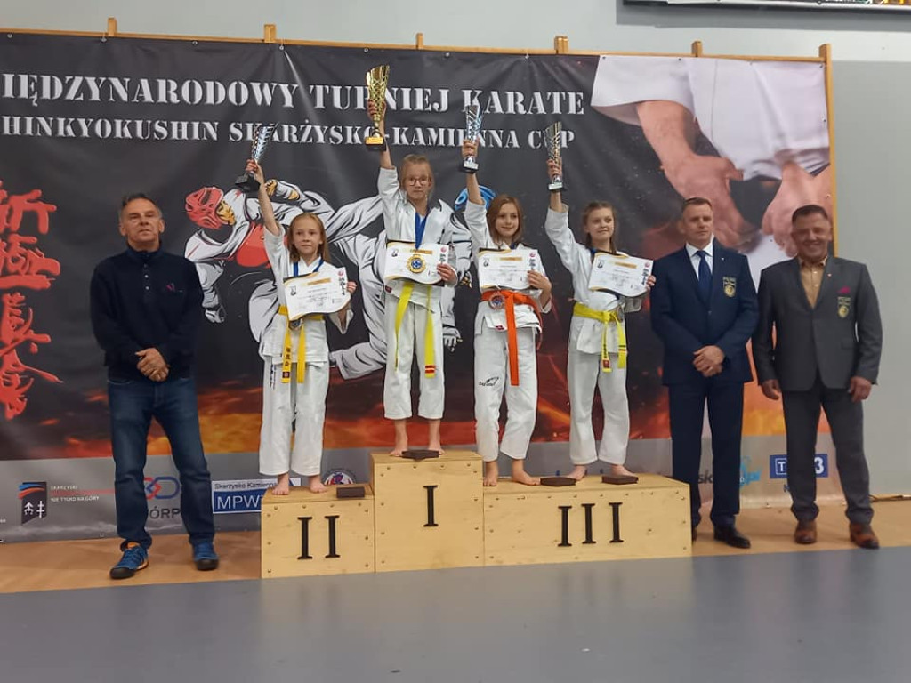 Koneccy karatecy z worem medali na zawodach w Skarżysku [zdjęcia]