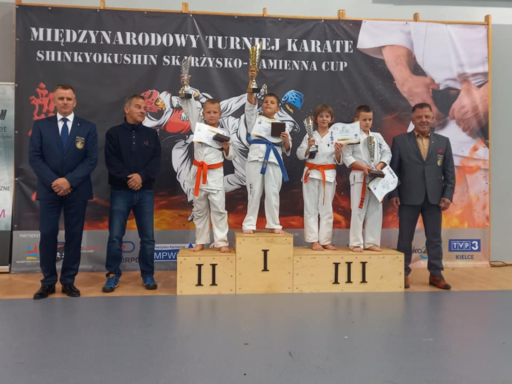 Koneccy karatecy z worem medali na zawodach w Skarżysku [zdjęcia]