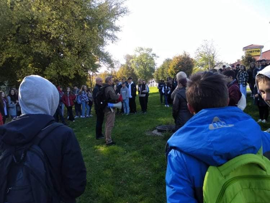 Powtórzyli spacer historyczny. Tym razem dla uczniów [zdjęcia]