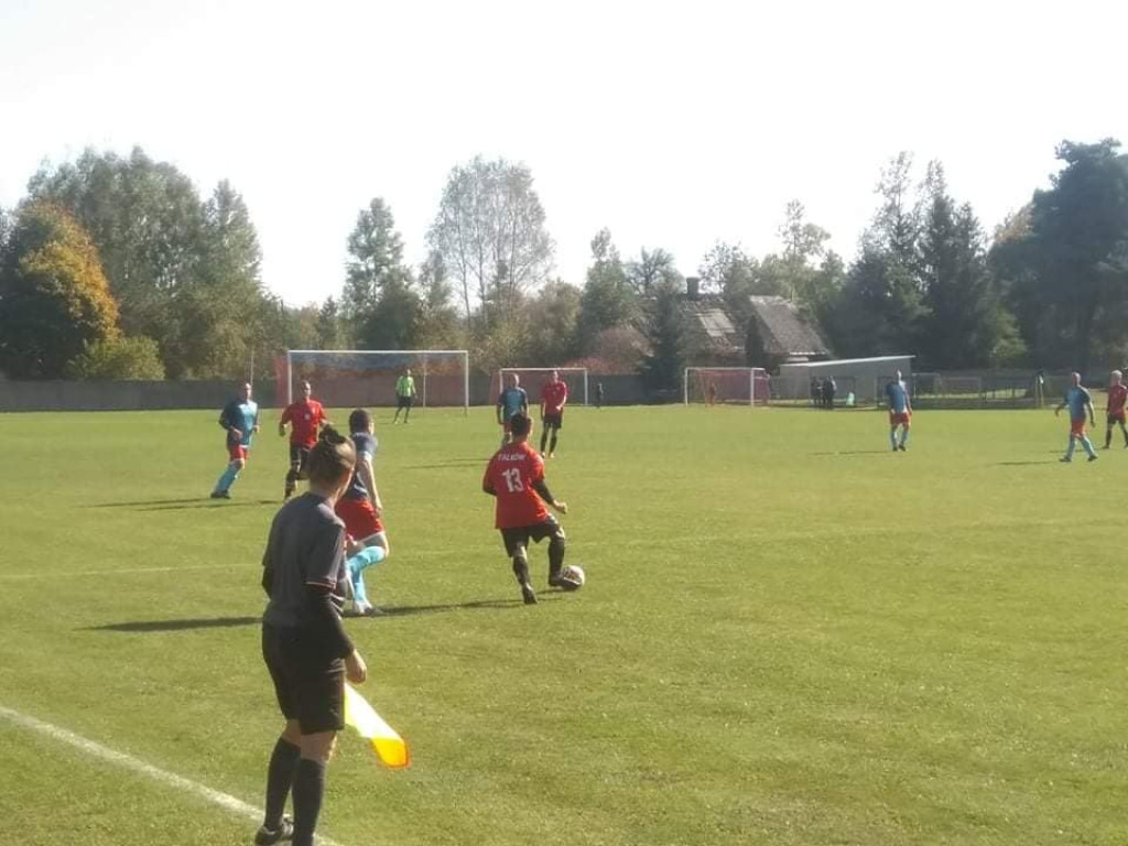 Sensacja w B Klasie. Kamionka wygrywa derby! [zdjęcia]
