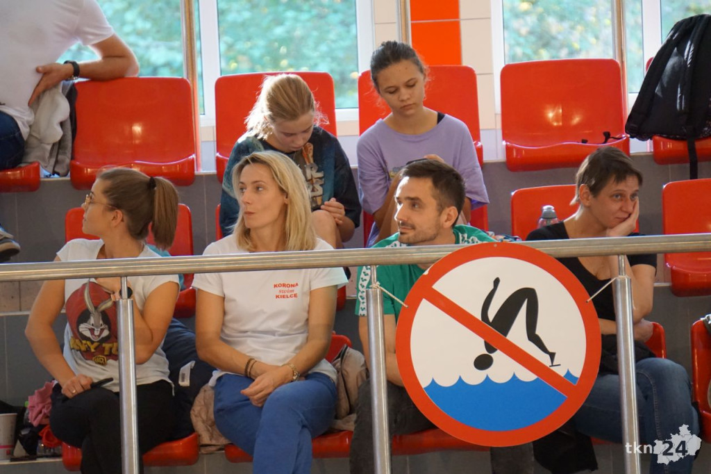W Czarnieckiej Górze pływano o Puchar Marszałka [fotorelacja]