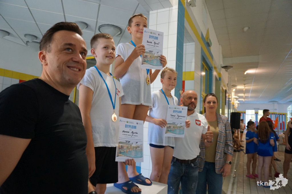 W Czarnieckiej Górze pływano o Puchar Marszałka [fotorelacja]