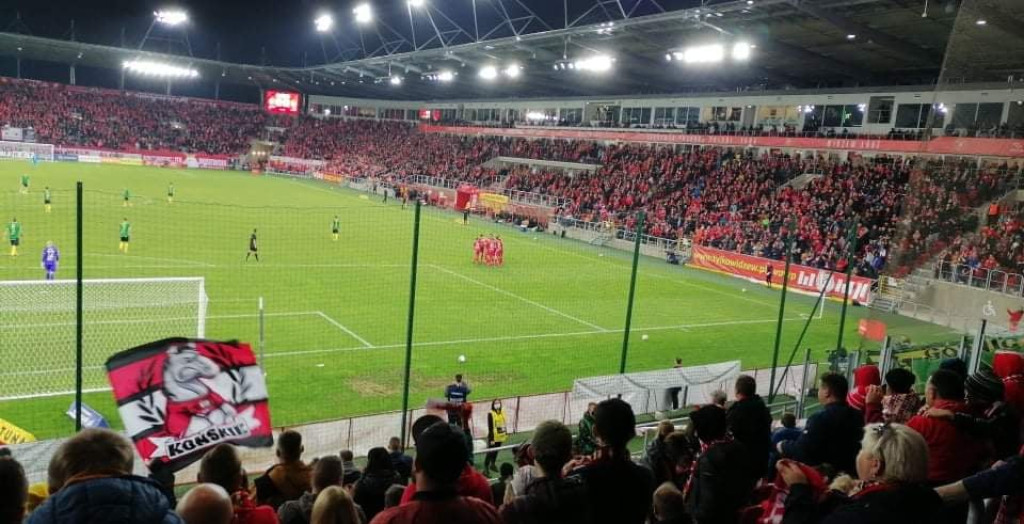 Dzieci z Końskich pojechały na mecz Widzewa [zdjęcia]
