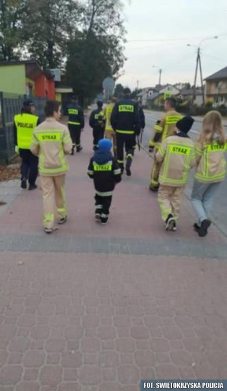 Akcja profilaktyczna policjantów i strażaków w Stąporkowie