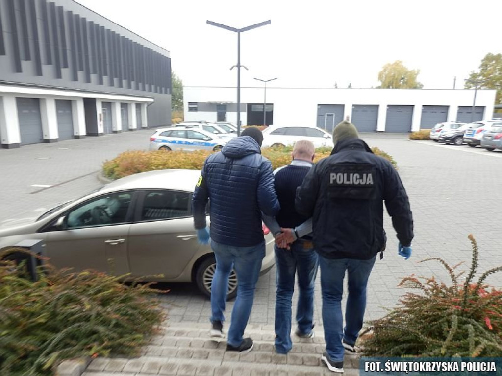 Kilogramy narkotyków znalezione u mieszkańca powiatu koneckiego [zdjęcia]