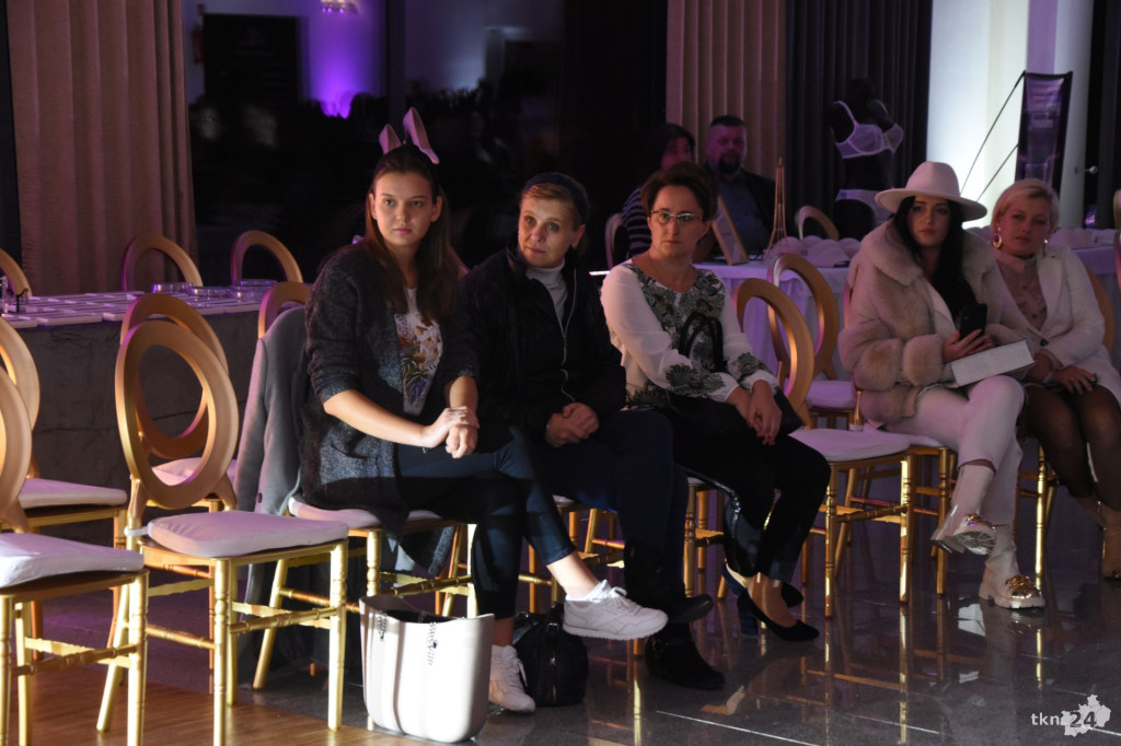 Klimatyczny pokaz mody ślubnej Salonu Sophia w Sielpi [wideo, zdjęcia]