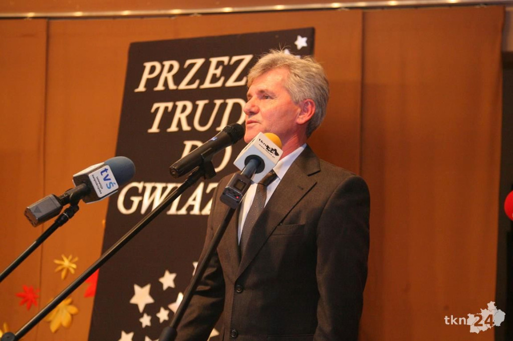 Najlepsi uczniowie z gminy Końskie wyróżnieni przez burmistrza [wideo, zdjęcia]