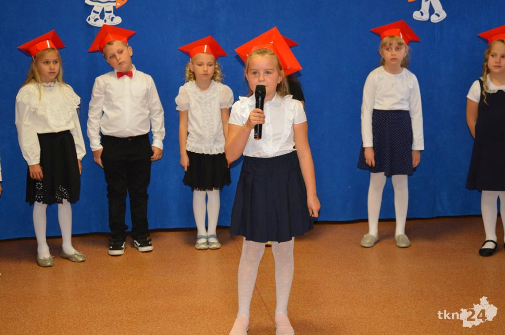 Ślubowanie pierwszaków i dzień patrona w szkole w Wilczkowicach [zdjęcia]