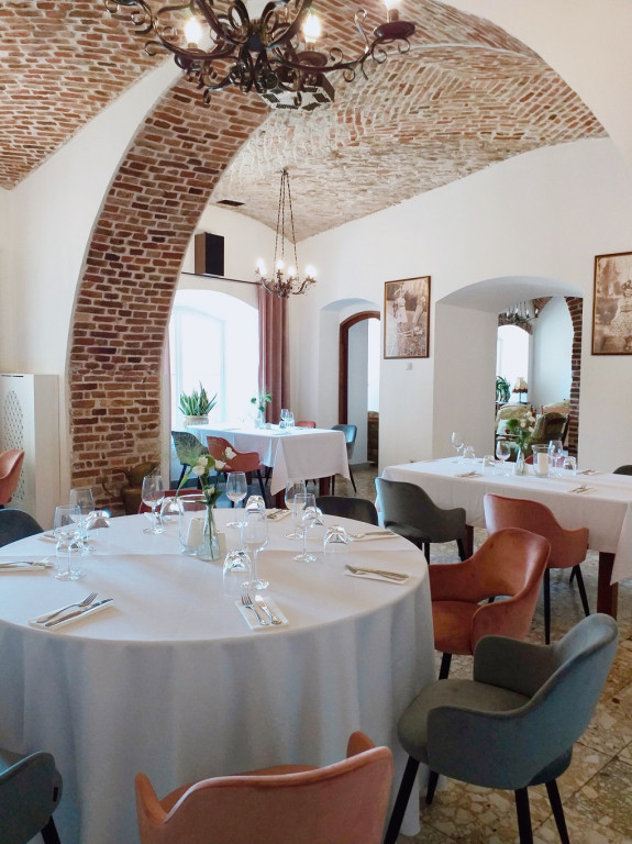 Restauracja Prowincja w Dworze Zbożenna zaprasza do poznania jej smaków [zdjęcia]