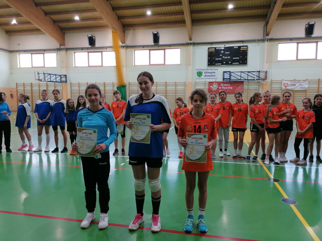 `Jedynka` wygrywa kolejny turniej Olimpii Końskie [zdjęcia]