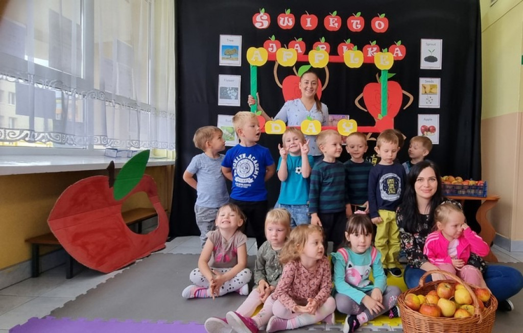 Apple Day w przedszkolu w Stąporkowie [zdjęcia]