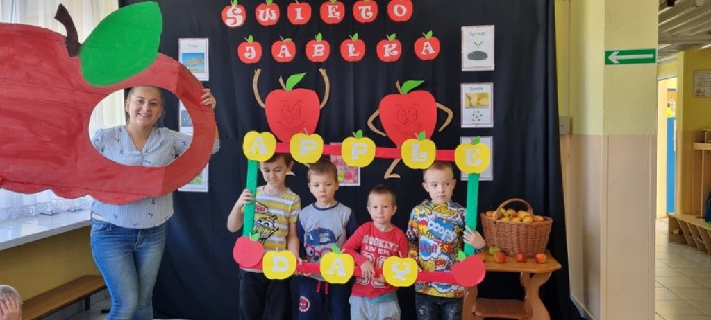 Apple Day w przedszkolu w Stąporkowie [zdjęcia]