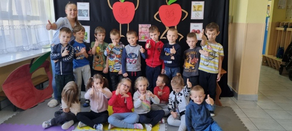 Apple Day w przedszkolu w Stąporkowie [zdjęcia]