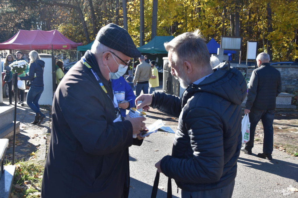 Wszystkich Świętych na koneckim cmentarzu [wideo, zdjęcia]