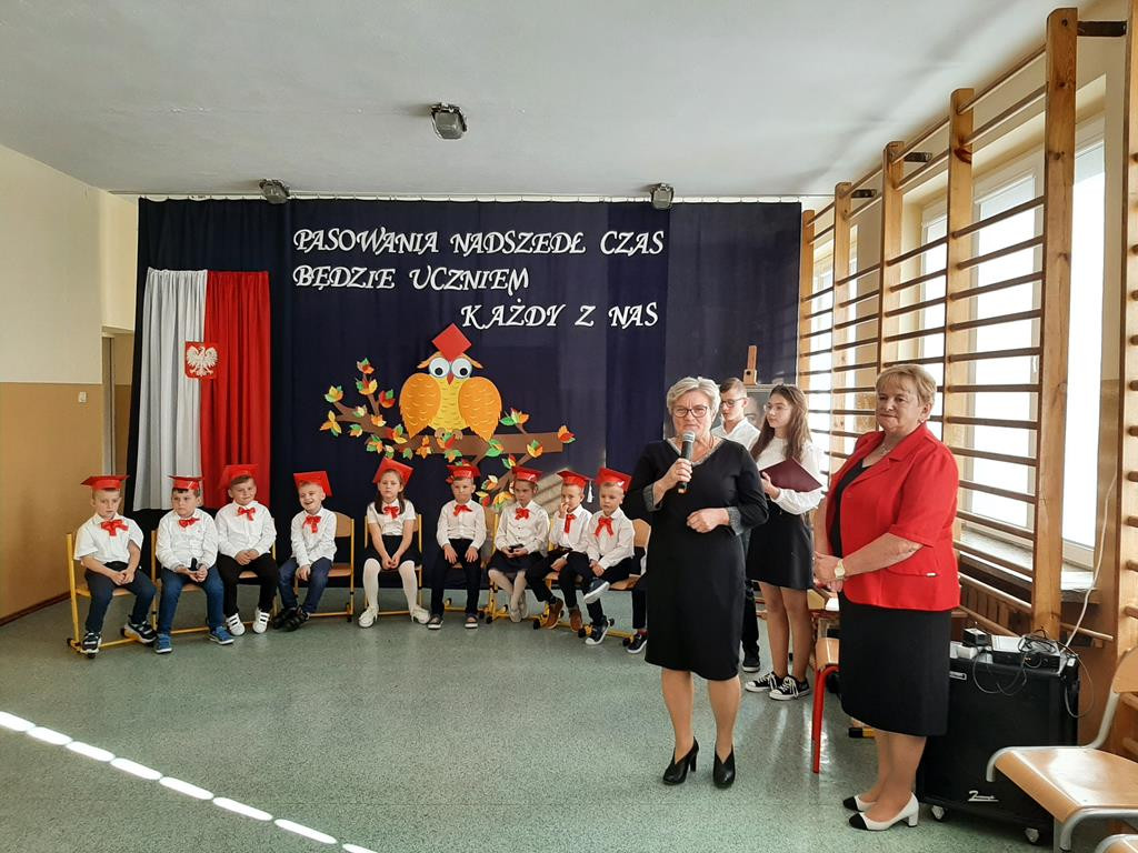 Pasowanie na ucznia w Szkole Podstawowej w Kłucku [zdjęcia]
