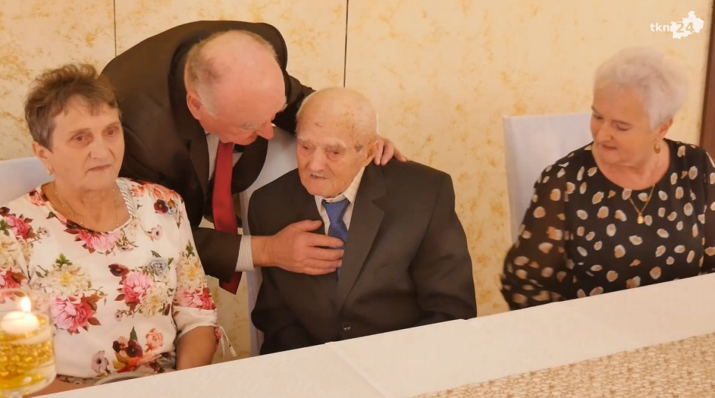 Pan Stanisław z Mościsk ma sto lat! [wideo, zdjęcia]