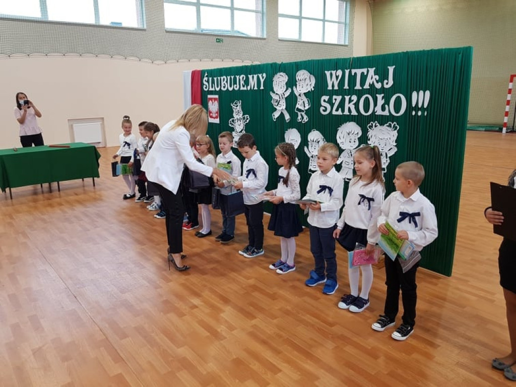 Pasowania na pierwszaka w gminie Radoszyce [zdjęcia]