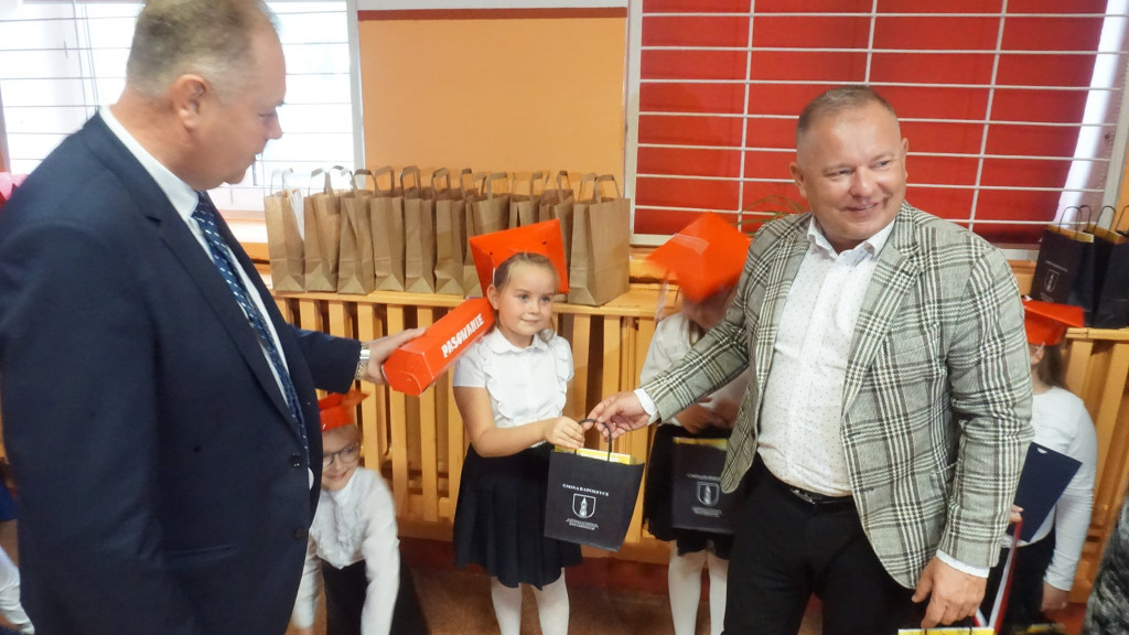 Pasowania na pierwszaka w gminie Radoszyce [zdjęcia]