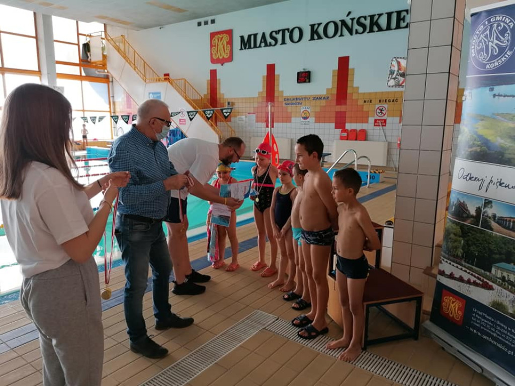 Pływali o Mistrzostwo Końskich [wideo, zdjęcia]