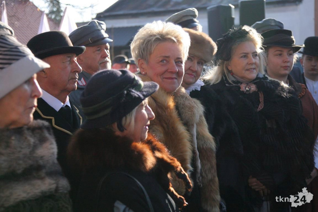 WIDEO: Końskie radują się w rocznicę odzyskania niepodległości