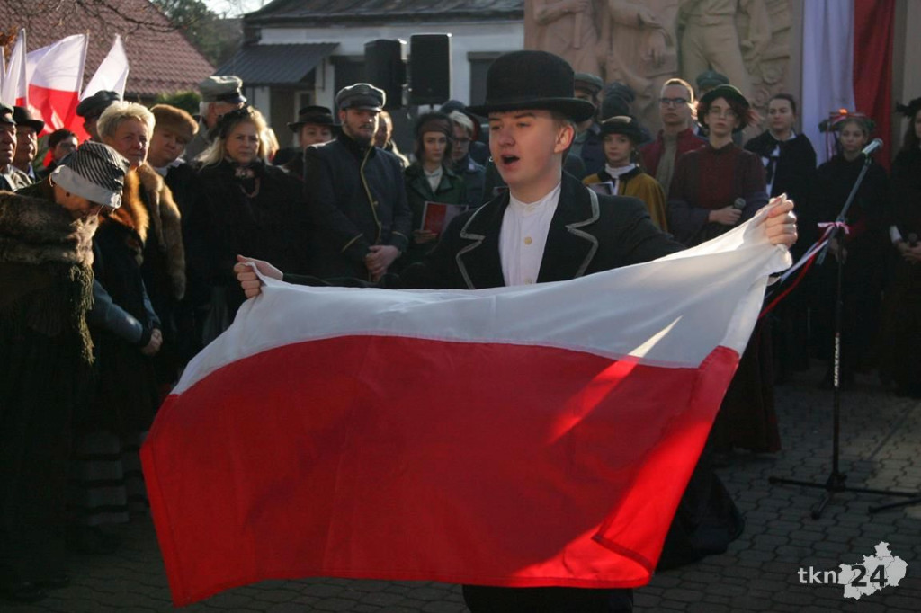 WIDEO: Końskie radują się w rocznicę odzyskania niepodległości