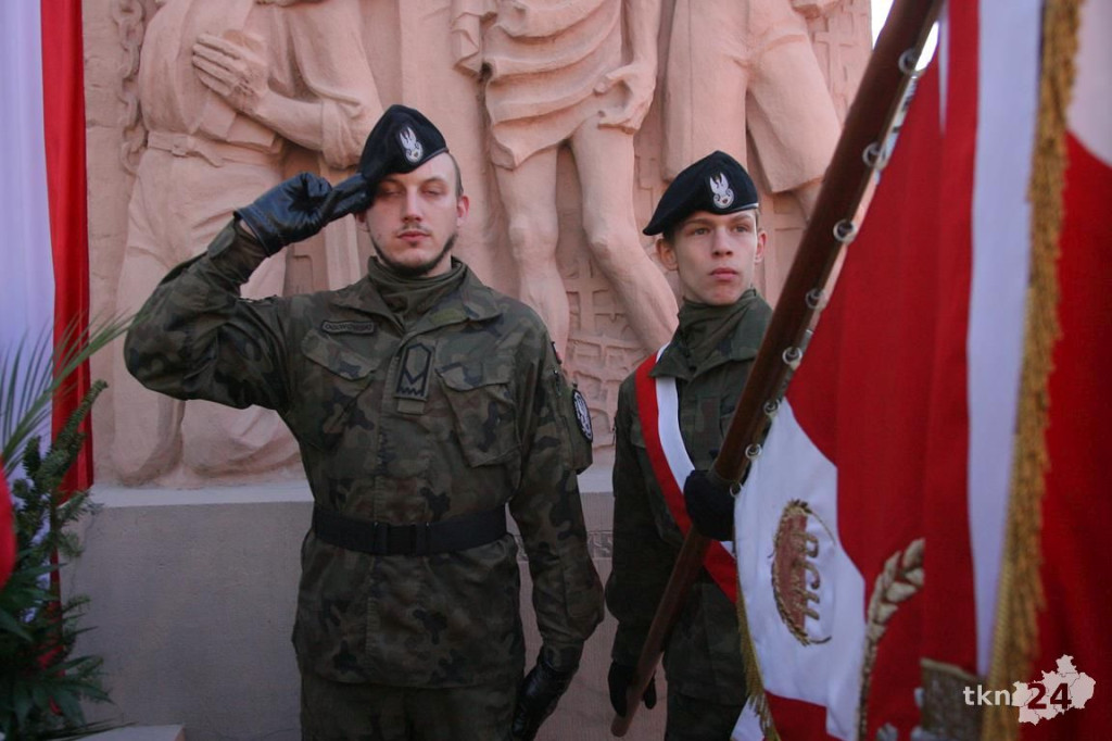 WIDEO: Końskie radują się w rocznicę odzyskania niepodległości
