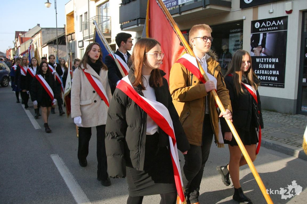 WIDEO: Końskie radują się w rocznicę odzyskania niepodległości