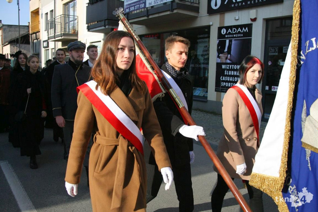 WIDEO: Końskie radują się w rocznicę odzyskania niepodległości
