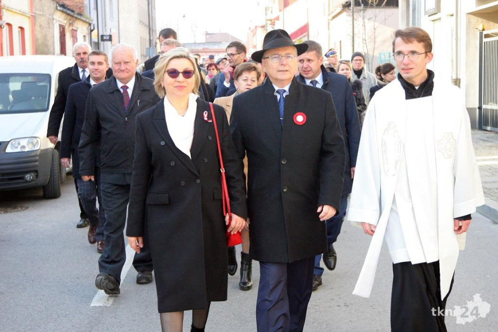 WIDEO: Końskie radują się w rocznicę odzyskania niepodległości