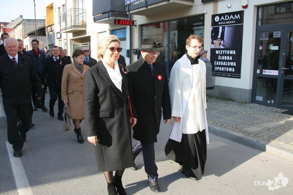 WIDEO: Końskie radują się w rocznicę odzyskania niepodległości