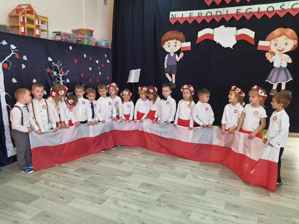 Uroczyste obchody Święta Niepodległości w Przedszkolu nr 4 [zdjęcia]