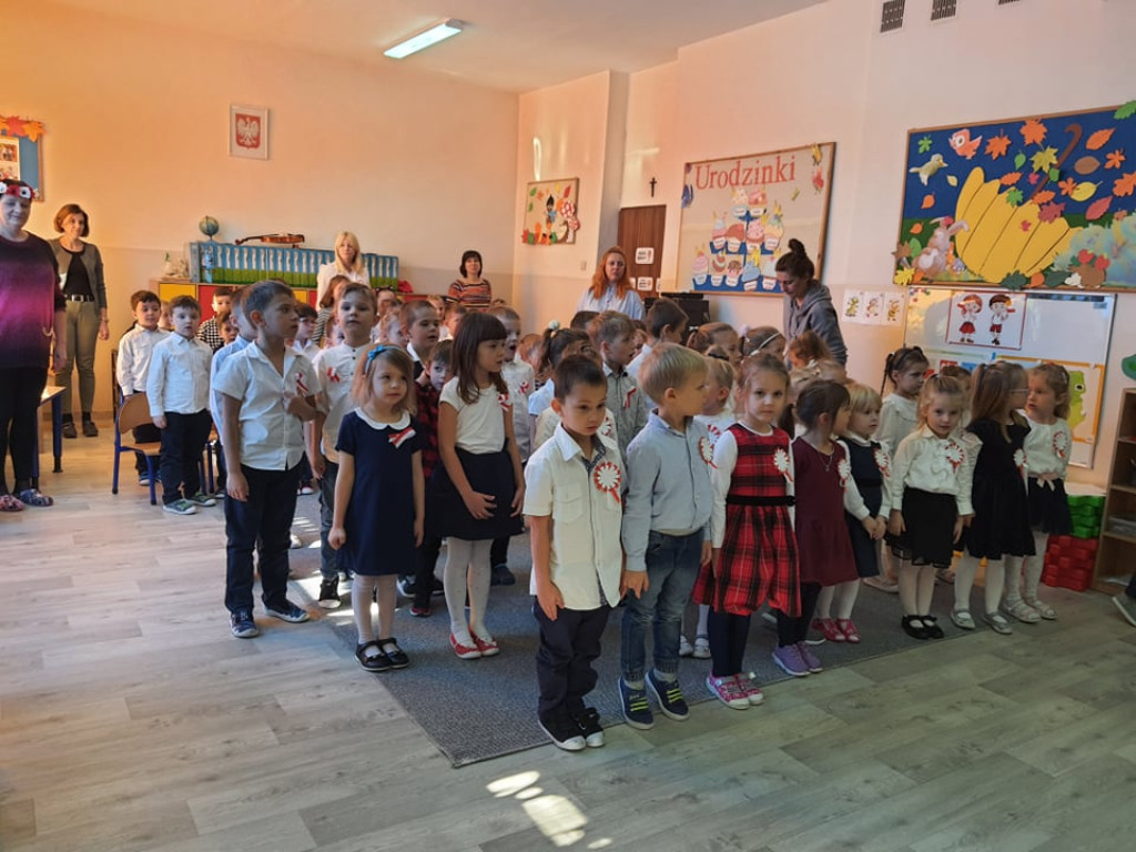 Uroczyste obchody Święta Niepodległości w Przedszkolu nr 4 [zdjęcia]
