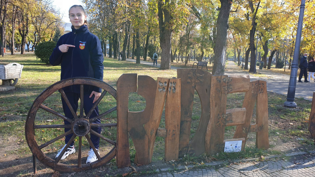 Oliwia Małecka dorzuca brąz. Trzy medale karateków w Rumunii! [zdjęcia]